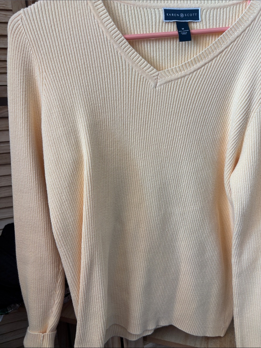 Karen Scott Ribbed V-Neck Sweater in Yellow Medium